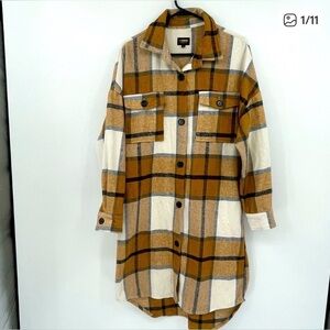 Ci Sono Flannel Shacket Long Button Down Long Sleeve Plaid White Black and Brown